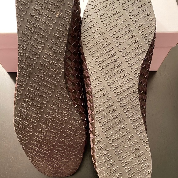 Shoes - Picture 6 of 7